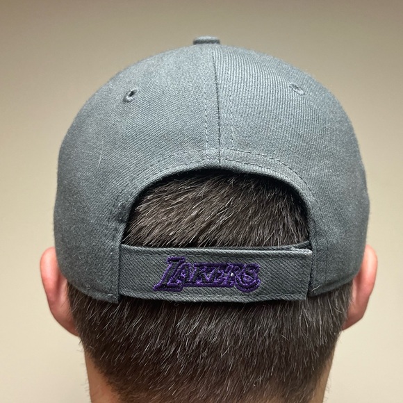 Lakers Hat - Picture 3 of 4